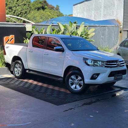 TOYOTA HILUX 2.8 SRV 4X4 CD 16V DIESEL 4P AUTOMÁTICO